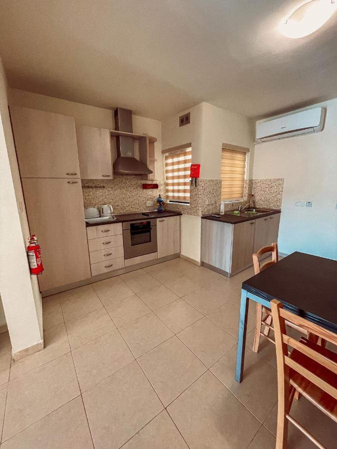 Stresa Court Apartments Saint Julian's Exterior photo