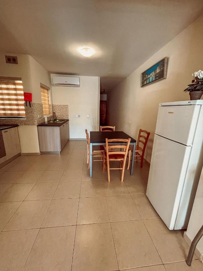 Stresa Court Apartments Saint Julian's Exterior photo