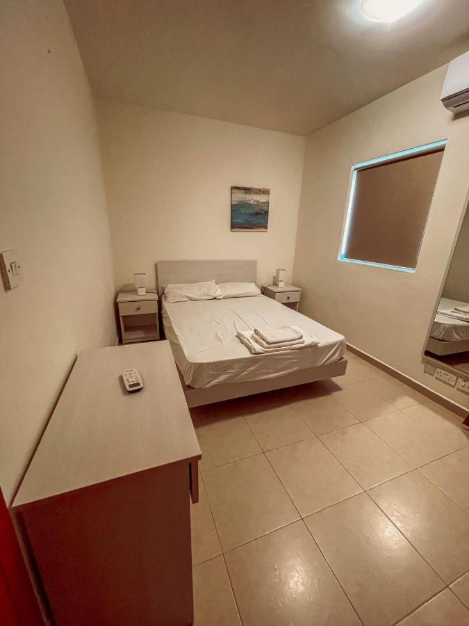 Stresa Court Apartments Saint Julian's Exterior photo