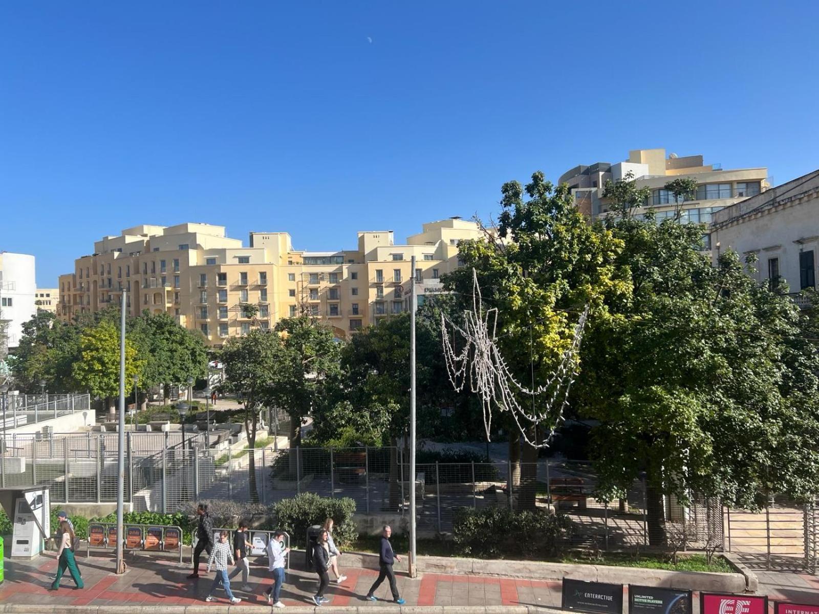 Stresa Court Apartments Saint Julian's Exterior photo